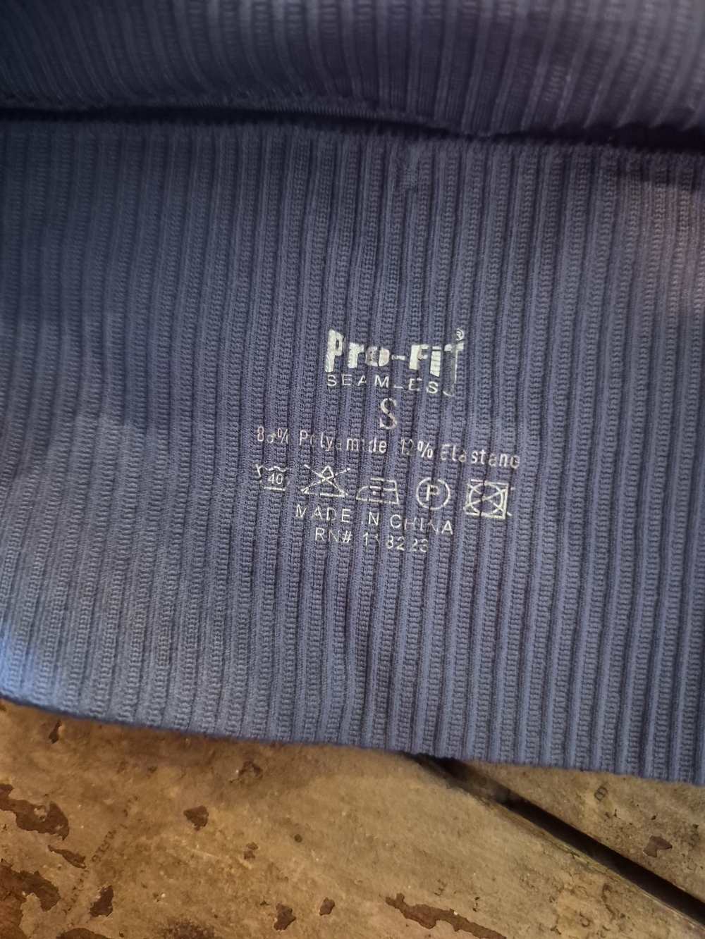 Chic Sports Bra Bundle: Pro Fit Small & Victoria Sport 32B Athleisure Lot - Picture 4 of 7